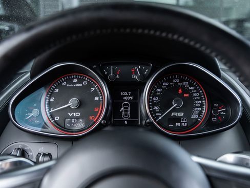 Used 2011 Audi R8 V10 AWD/4WD image 28