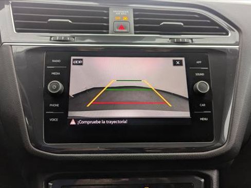 Used 2023 Volkswagen Tiguan SE FWD image 28
