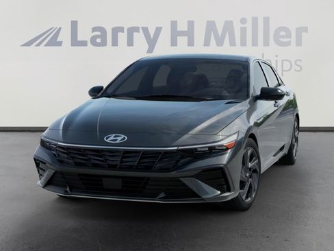 New 2026 Hyundai Elantra Sport FWD image 6