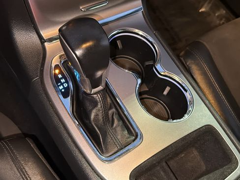 Used 2020 Jeep Grand Cherokee Altitude image 13