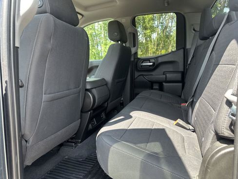 Used 2020 Chevrolet Silverado 1500 LT AWD/4WD image 18