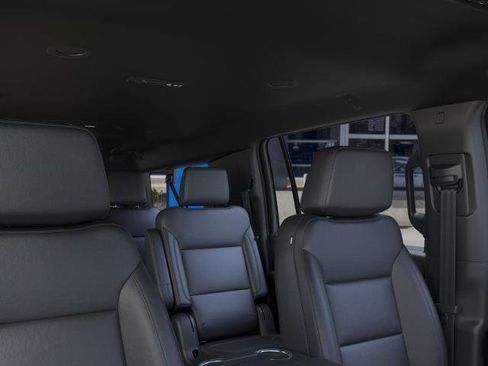 New 2026 Chevrolet Suburban LT image 24