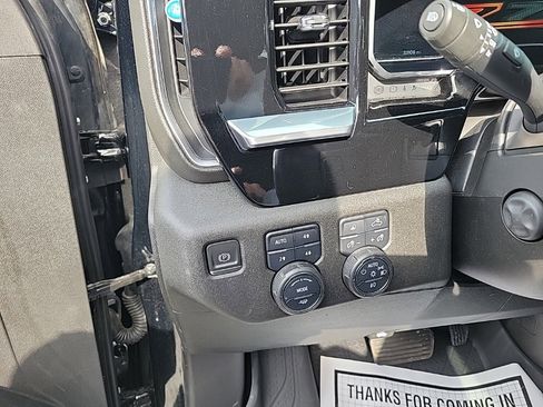 Used 2022 Chevrolet Silverado 1500 LTZ w/ LTZ Premium Package image 6