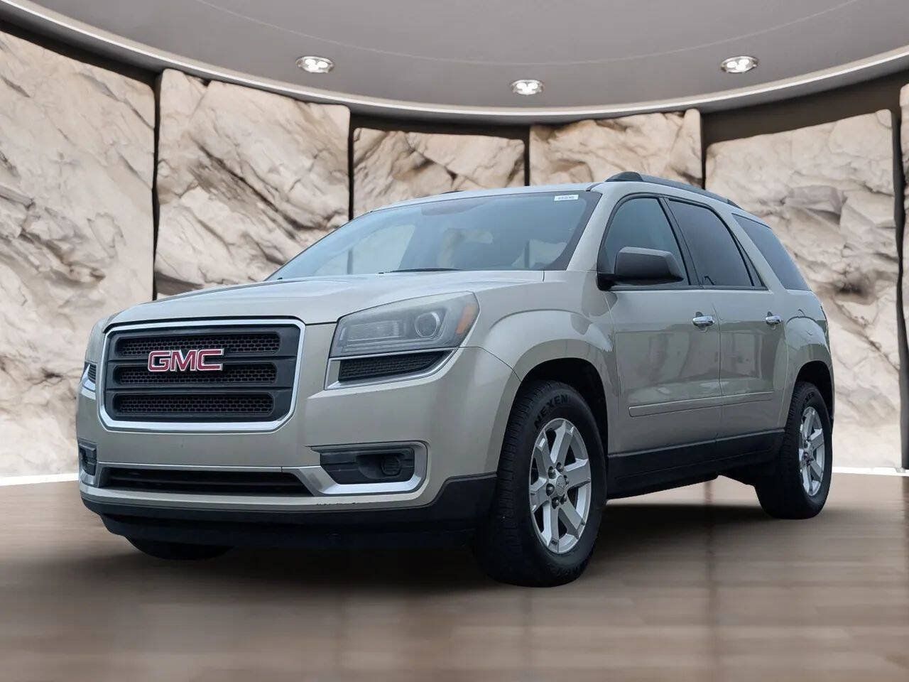 Used 2013 GMC Acadia SLE FWD image 2