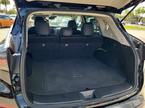 Certified 2024 Nissan Murano SV w/ SV Midnight Edition Package image 17