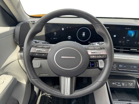 Used 2025 Hyundai Kona Limited image 12