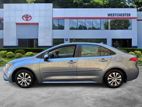 Used 2021 Toyota Corolla LE w/ Carpet Mat Package (TMS) image 7