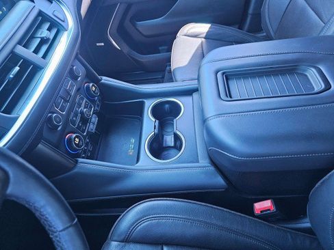 Used 2022 Chevrolet Suburban High Country w/ Max Trailering Package AWD/4WD image 34