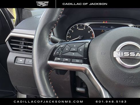 Used 2024 Nissan Altima 2.5 SR FWD image 16