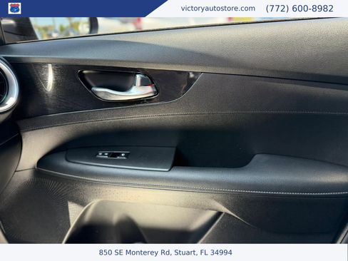 Used 2024 Kia Forte GT-Line FWD image 37