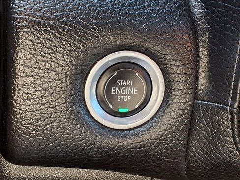 Used 2022 GMC Yukon Denali w/ Max Trailering Package image 17