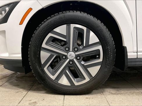 Used 2023 Hyundai Kona Limited image 7