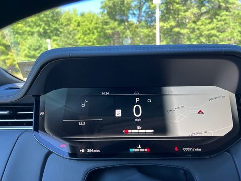 New 2025 Land Rover Range Rover SE image 15