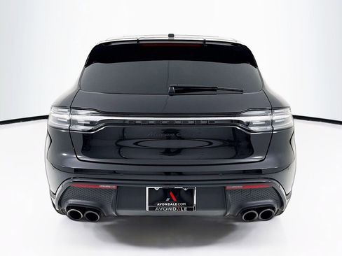 Certified 2025 Porsche Macan GTS image 10