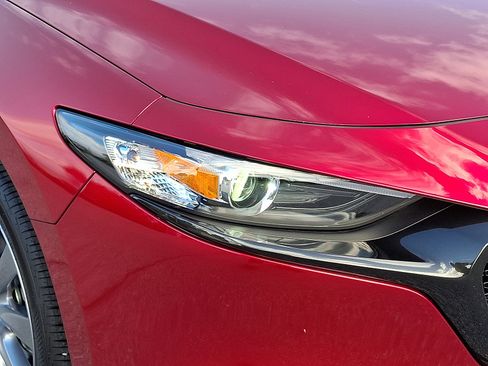 Used 2025 MAZDA MAZDA3 s image 10