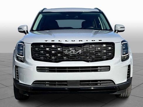 Used 2022 Kia Telluride EX w/ EX Premium Package image 3