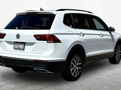Used 2021 Volkswagen Tiguan SE w/ Panoramic Sunroof Package FWD image 6