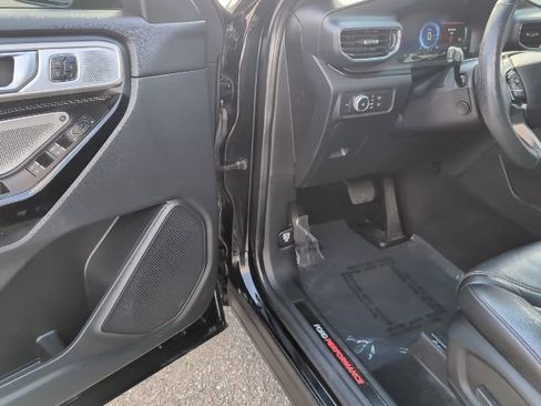 Certified 2021 Ford Explorer ST w/ Equipment Group 401A image 7