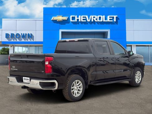 Used 2021 Chevrolet Silverado 1500 LT image 3