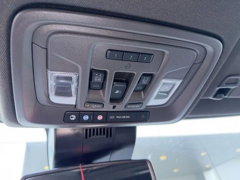 Used 2025 Chevrolet Silverado 3500 LTZ w/ LTZ Convenience Package image 57