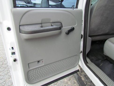 Used 2006 Ford F450 4x4 Crew Cab Super Duty image 12