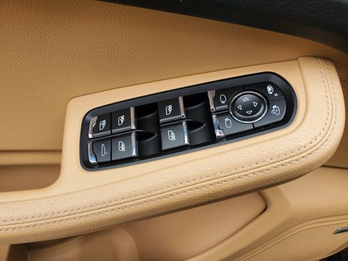 Used 2018 Porsche Macan S AWD/4WD image 27