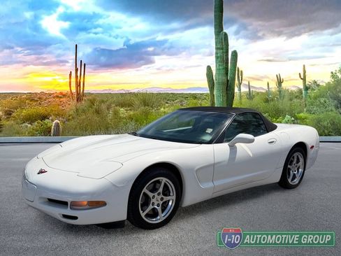 Used 2001 Chevrolet Corvette Convertible w/ Preferred Equipment Group1 RWD image 9