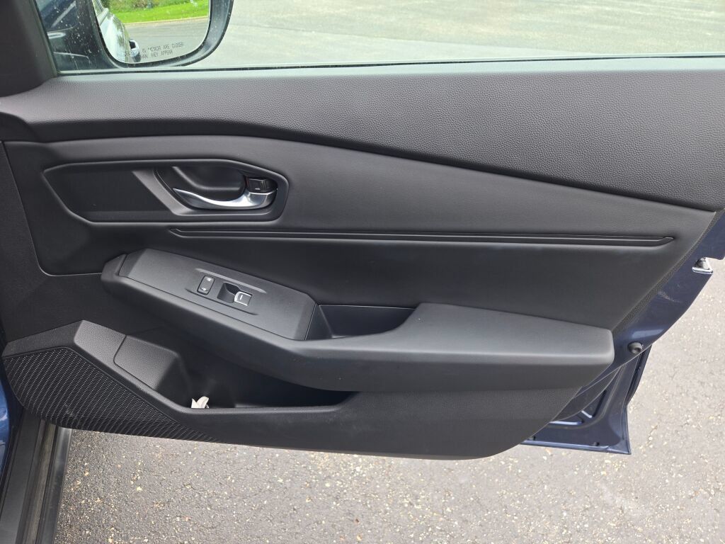 Used 2023 Honda Accord EX image 6