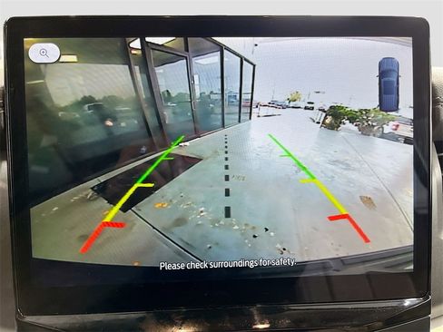 Used 2024 Ford Expedition XLT image 14