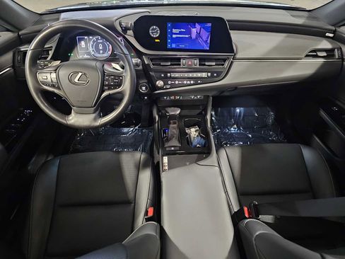 Used 2023 Lexus ES 250 w/ Premium Package image 10