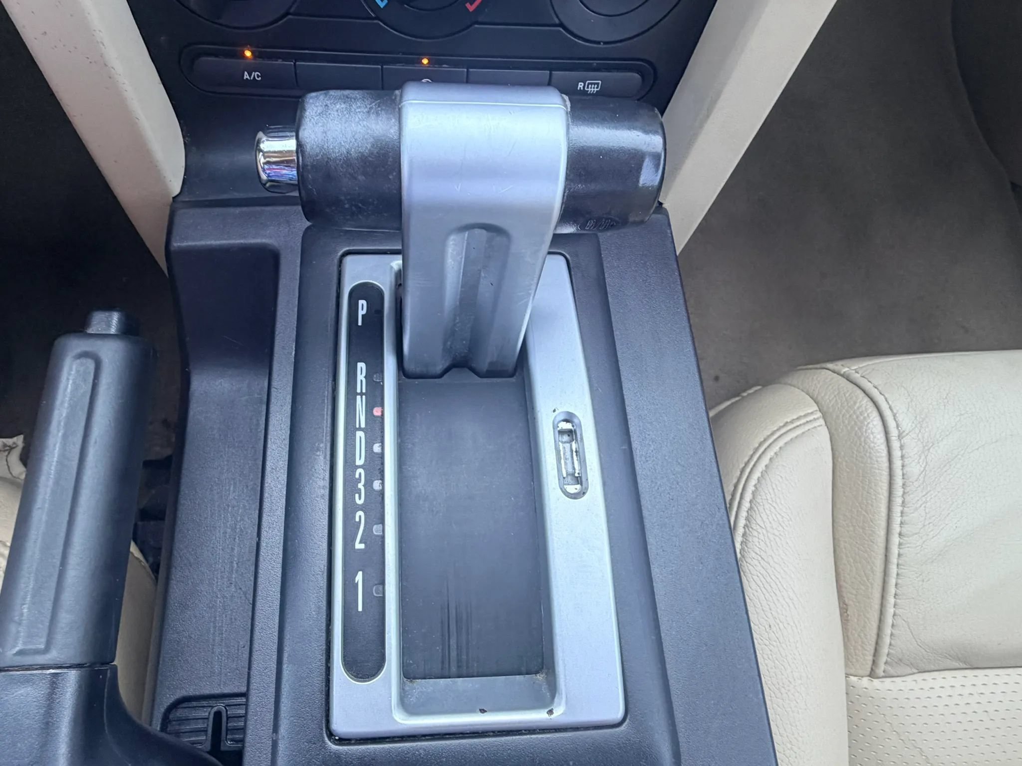 Used 2005 Ford Mustang GT Premium RWD image 14