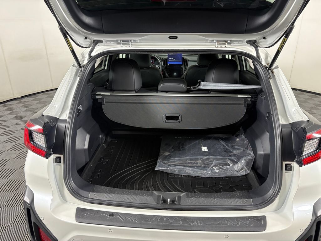 Used 2025 Subaru Crosstrek 2.5i Limited w/ Popular Package #3A AWD/4WD image 29