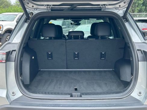 Used 2025 Chevrolet Equinox LT w/ Convenience Package II FWD image 13