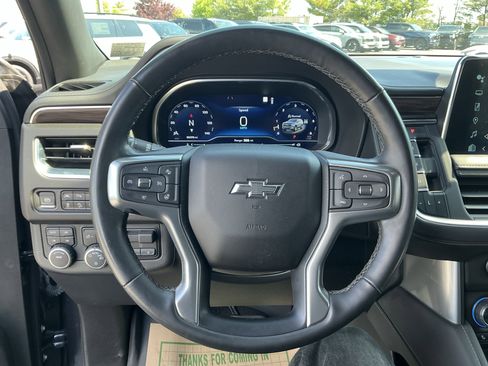 Used 2023 Chevrolet Tahoe Z71 w/ Luxury Package AWD/4WD image 16