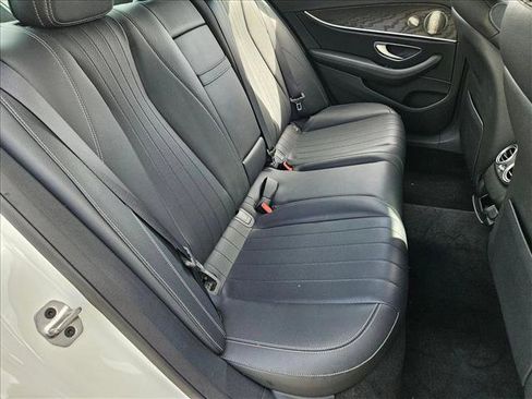 Used 2022 Mercedes-Benz E 350 Sedan image 19