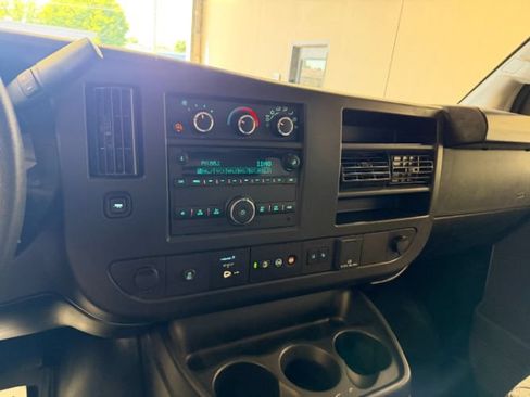 Used 2024 Chevrolet Express 3500 LT w/ LT Preferred Equipment Group RWD image 13