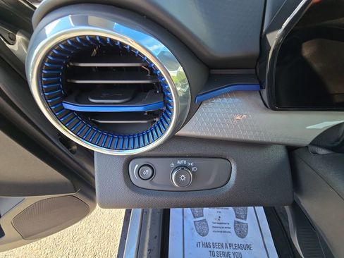 New 2025 Chevrolet Trax LT w/ Driver Confidence Package image 54