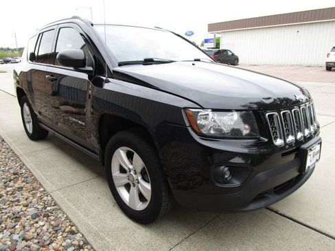 Used 2015 Jeep Compass Sport w/ Power Value Group AWD/4WD image 3
