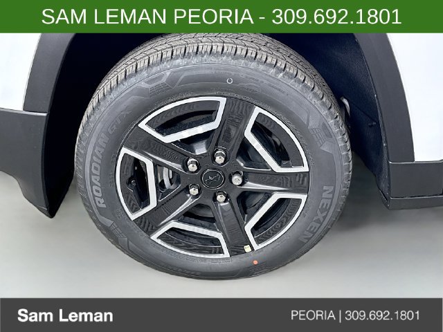 New 2026 Jeep Cherokee Laredo AWD/4WD image 28