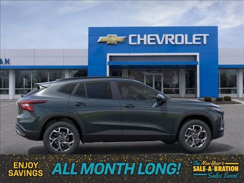 New 2026 Chevrolet Trax LT image 5