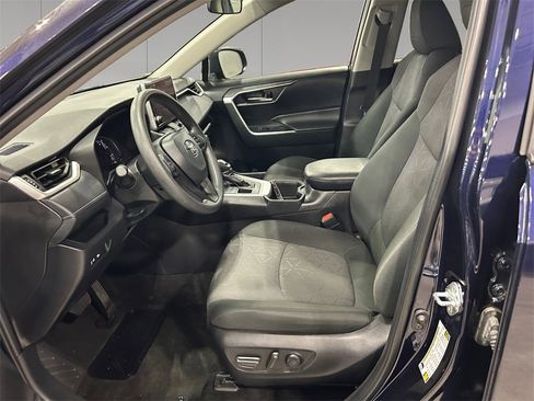 Used 2024 Toyota RAV4 XLE image 10