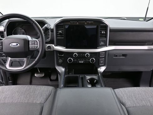 Certified 2022 Ford F150 XLT w/ Equipment Group 302A High image 28