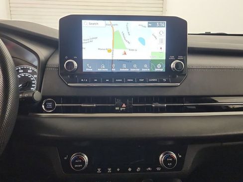 Used 2023 Mitsubishi Outlander SE AWD/4WD image 13