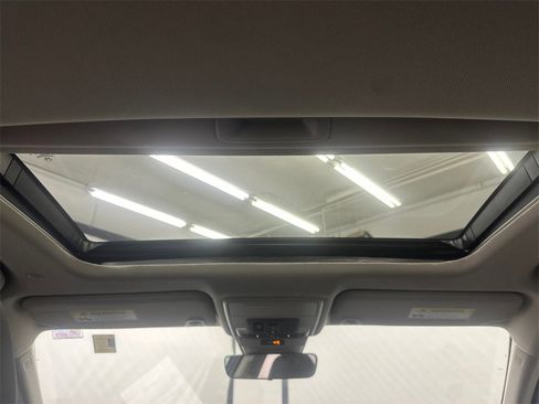 Certified 2024 Honda Accord Touring image 22