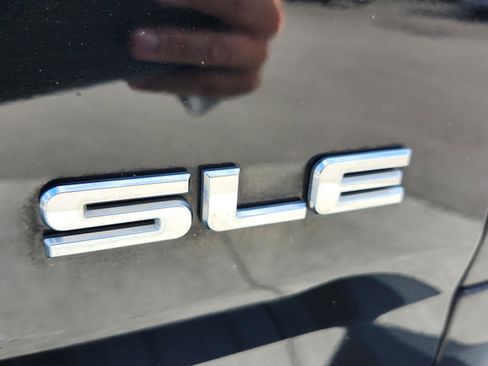 Used 2017 GMC Canyon SLE w/ Nightfall Edition image 39