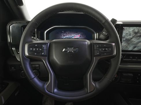 Used 2026 Chevrolet Silverado 2500 ZR2 AWD/4WD image 14