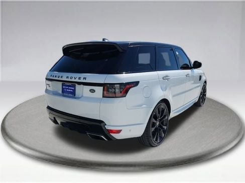 Used 2022 Land Rover Range Rover Sport HST image 12