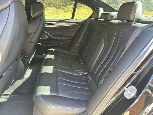 Used 2019 BMW M5 image 28