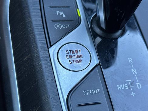 Used 2022 BMW 330i Sedan w/ Driving Assistance Package RWD image 32