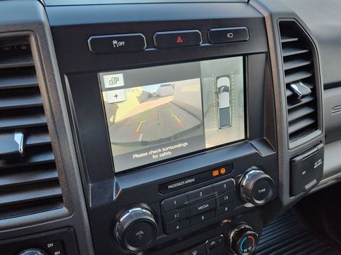 Used 2019 Ford F250 XL w/ Power Equipment Group image 19